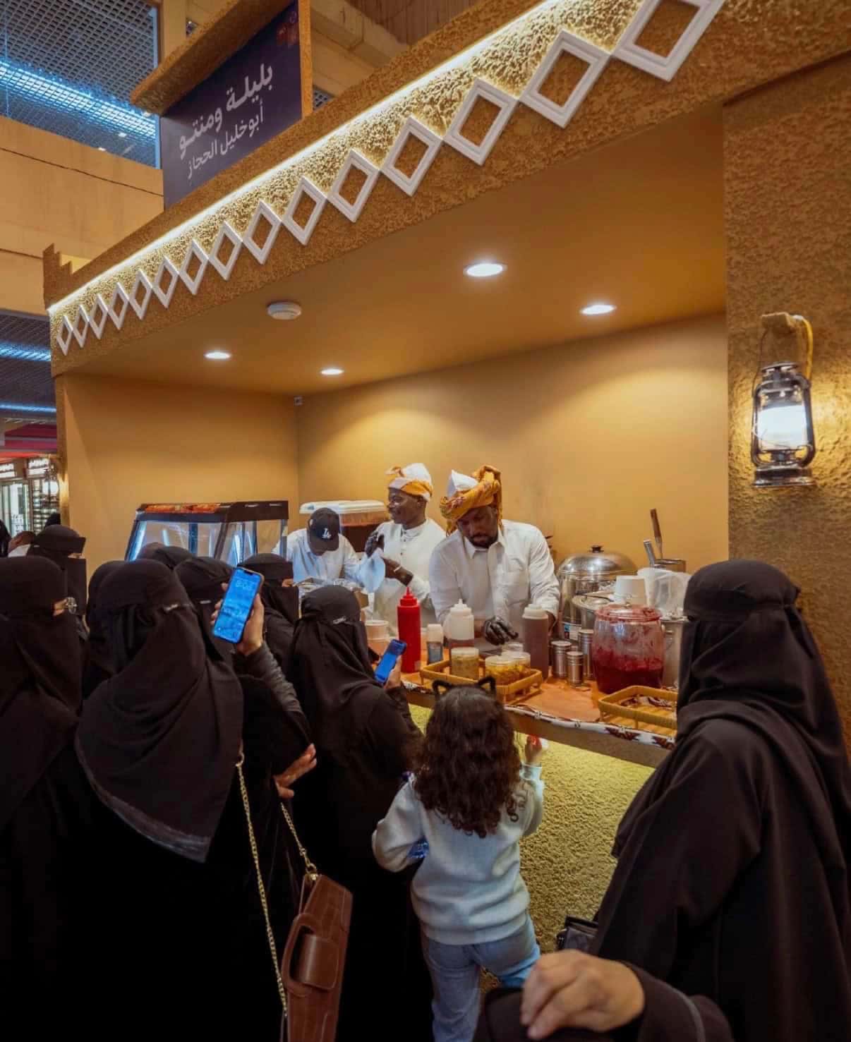 جولة الديرة: تسوق وتذوق (3)