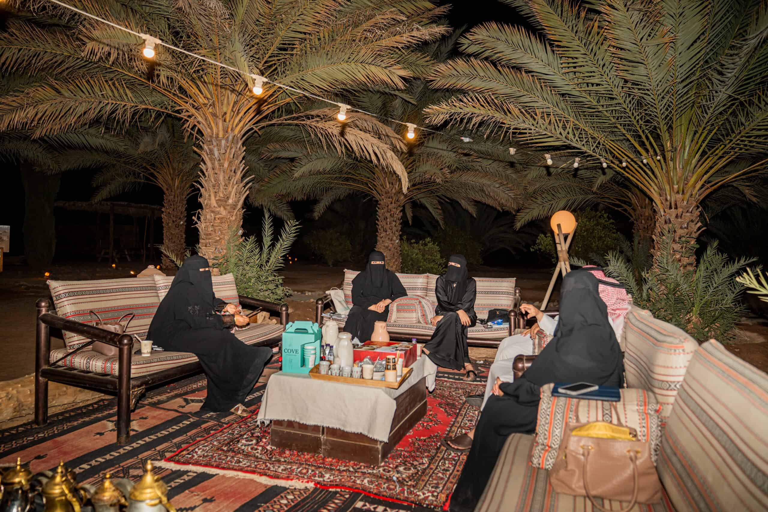 خلوات الكتابة: رحلة إبداعية إلى العلا
