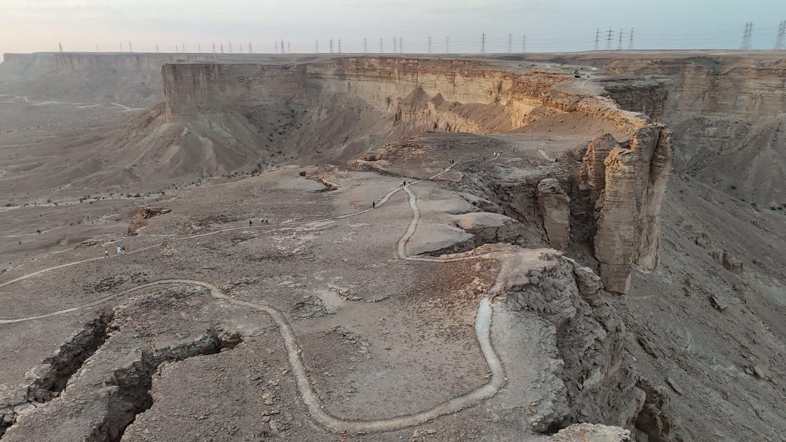مستكشفو الرياض: رحلة تعليمية بين التراث والمغامرة (5)