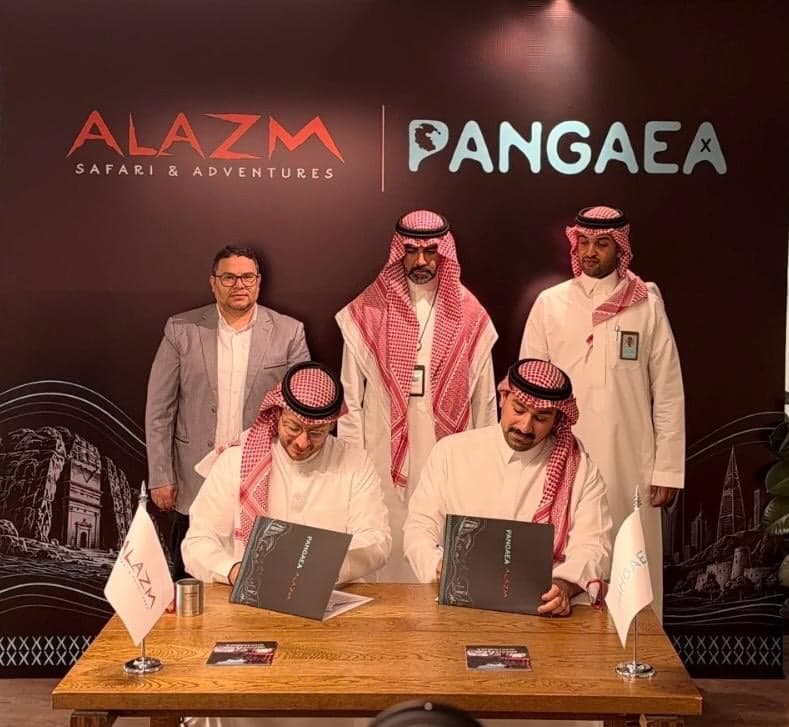 شراكة استراتيجية بين بانجيا والعزم لتطوير التجارب السياحية والمغامرات في المملكة